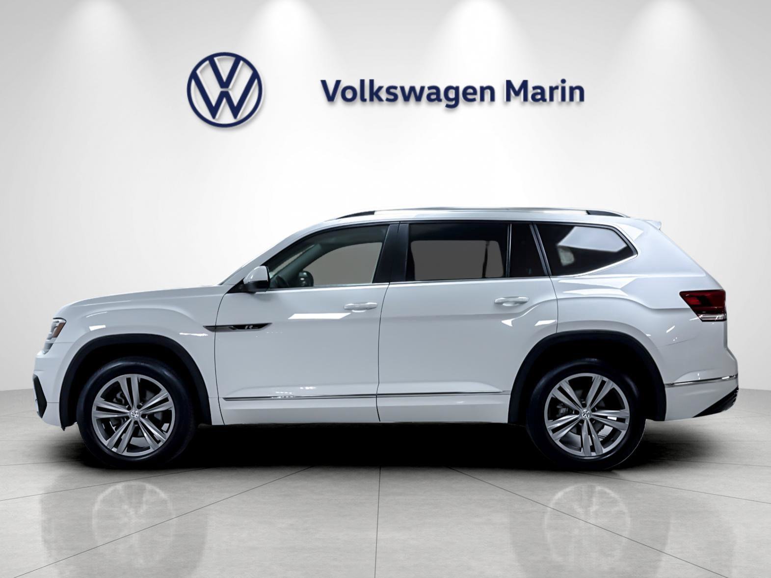 Used 2019 Volkswagen Atlas SE w/ Towing Package AWD/4WD image 2