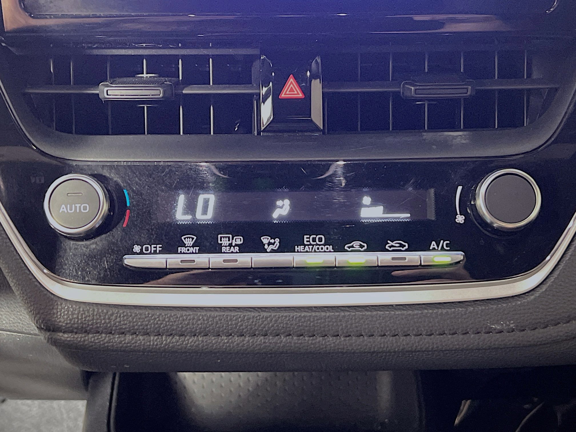 Used 2023 Toyota Corolla SE image 26