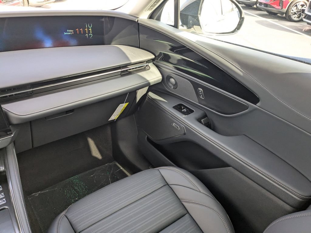 New 2026 Lincoln Nautilus Reserve AWD/4WD image 17
