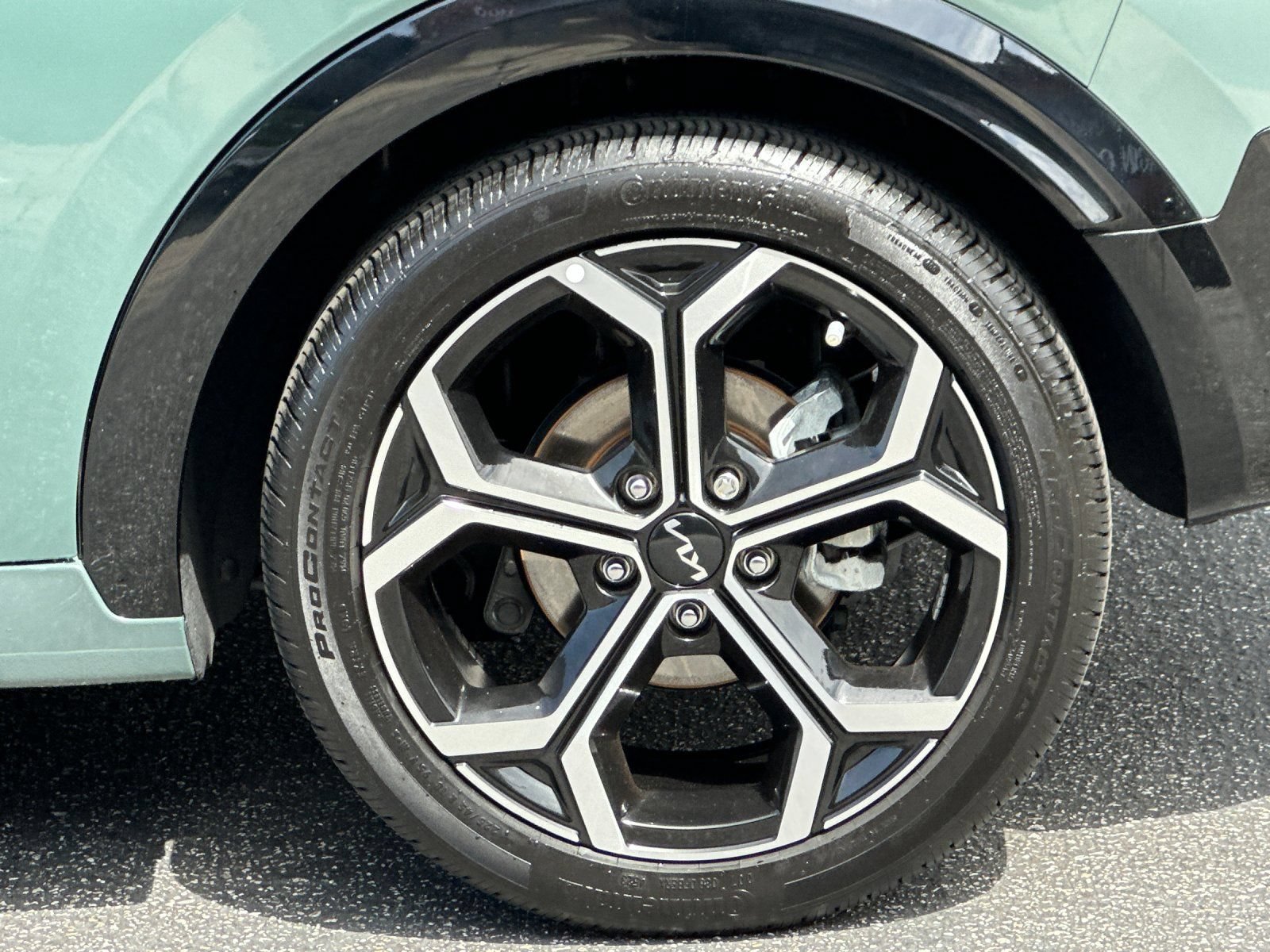 Certified 2024 Kia Niro SX Touring FWD image 36