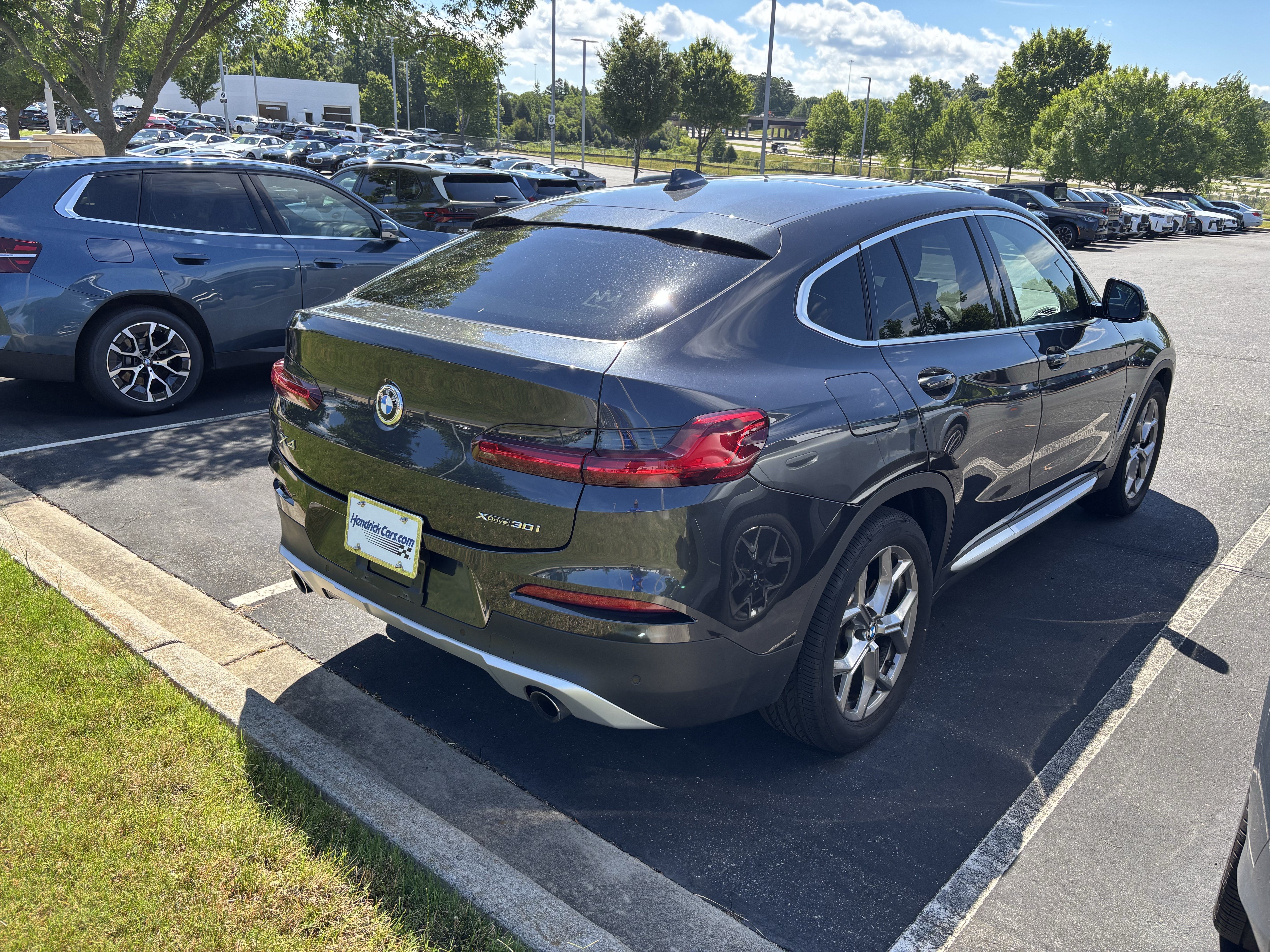 Used 2021 BMW X4 xDrive30i w/ Premium Package AWD/4WD image 22