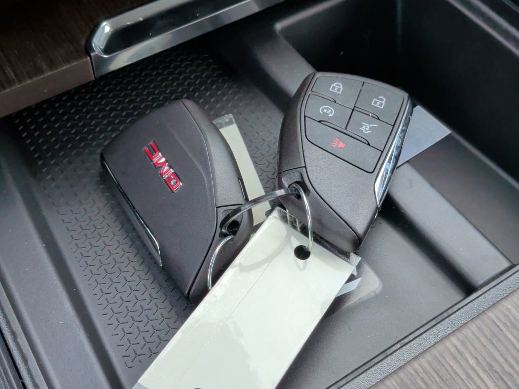 New 2026 GMC Acadia Denali w/ Super Cruise Package image 52