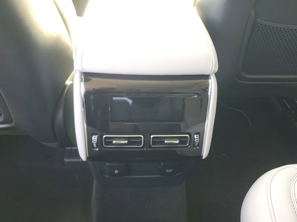 New 2026 Lincoln Aviator 2WD image 14