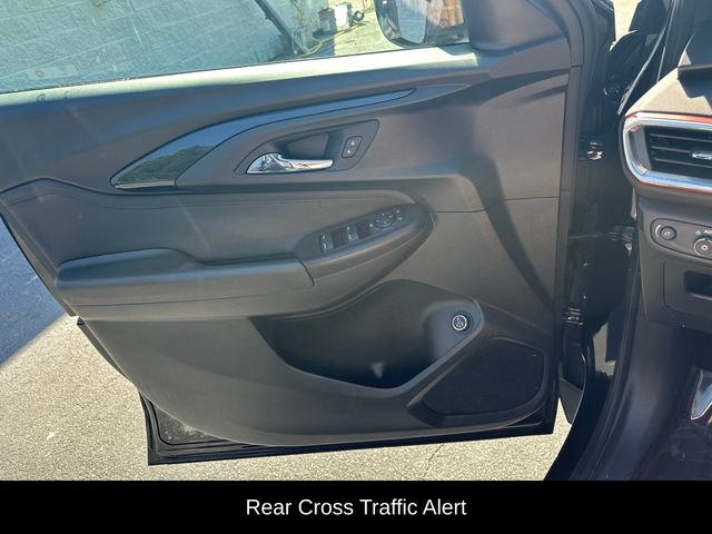 Used 2021 Chevrolet TrailBlazer RS w/ Sun and Liftgate Package FWD image 20