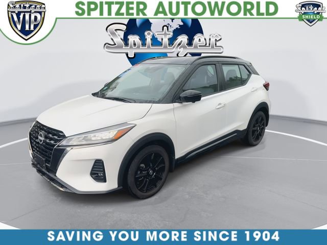 Used 2023 Nissan Kicks SR w/ SR Premium Package FWD image 5