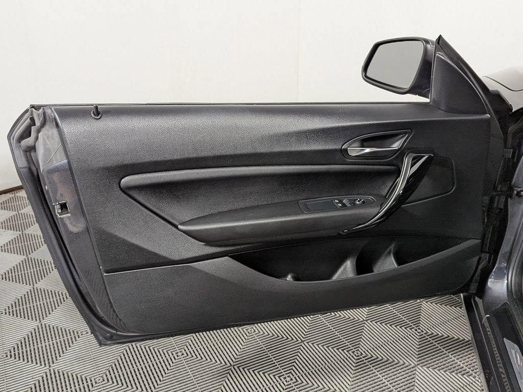 Used 2017 BMW 230i xDrive Coupe AWD/4WD image 14