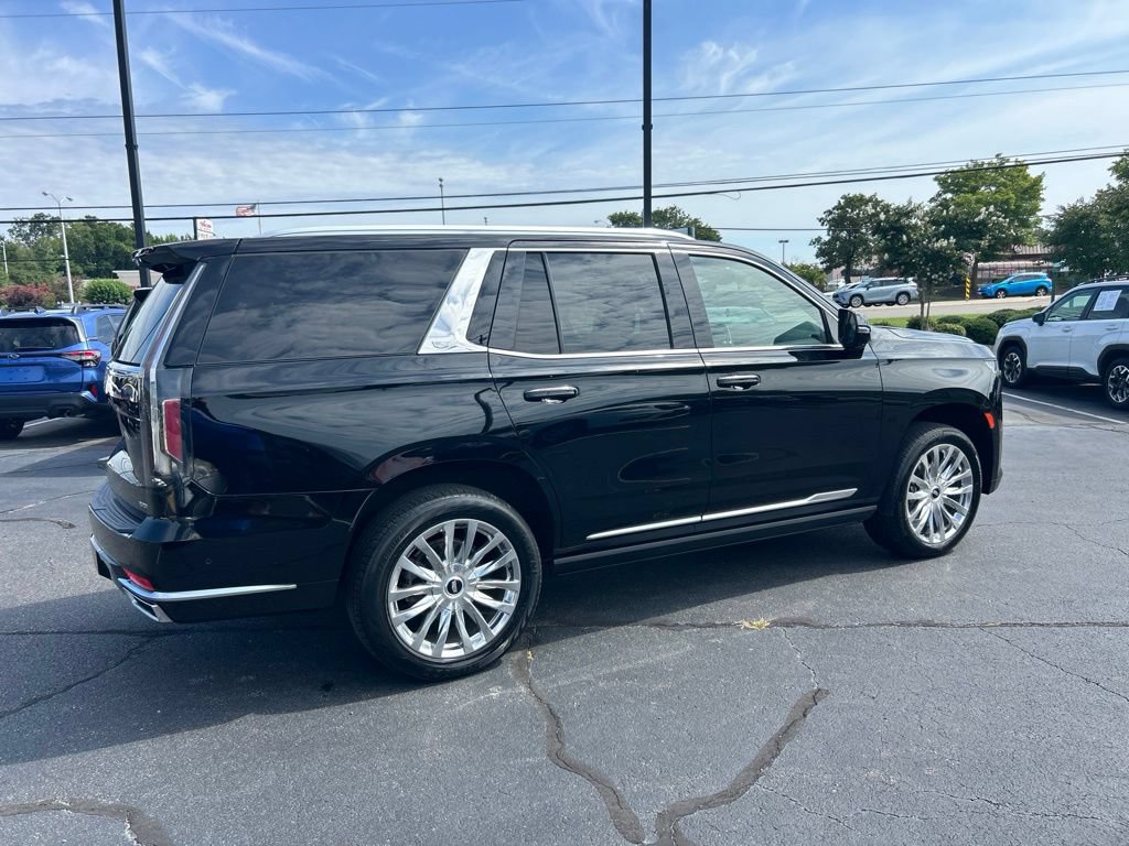 Used 2022 Cadillac Escalade Premium Luxury w/ Performance Package AWD/4WD image 3