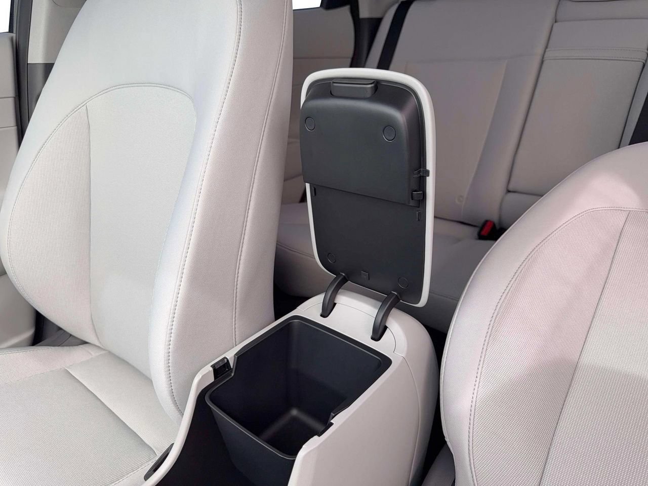 New 2026 Hyundai Kona SEL Sport FWD image 19