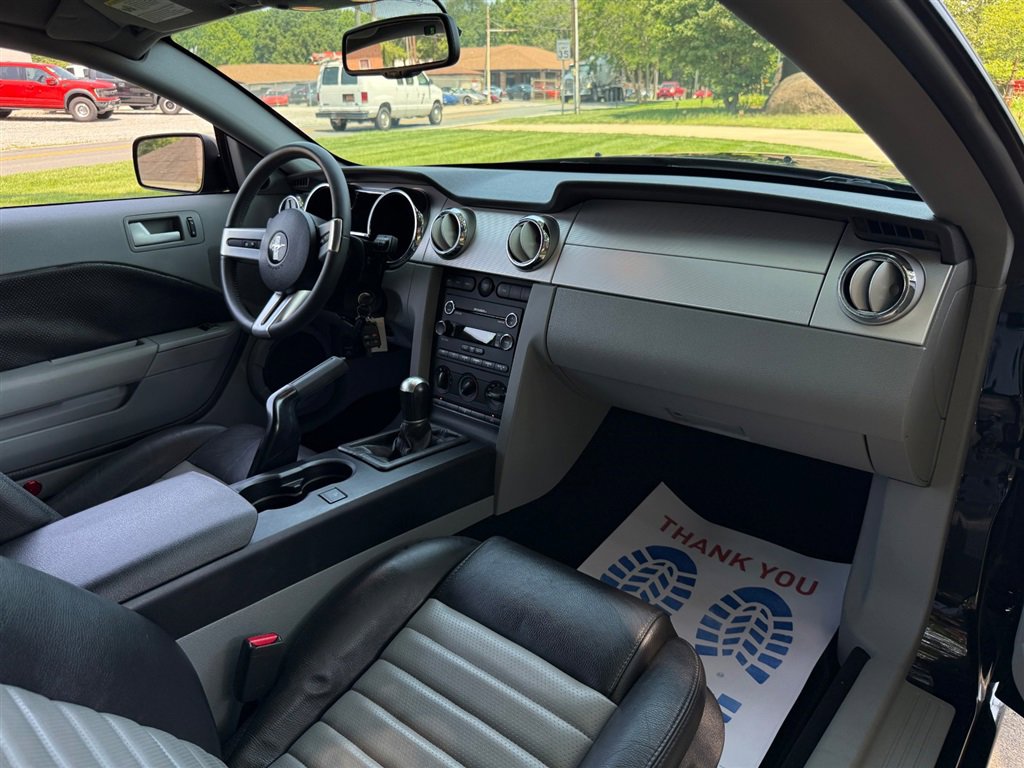 Used 2009 Ford Mustang GT image 52