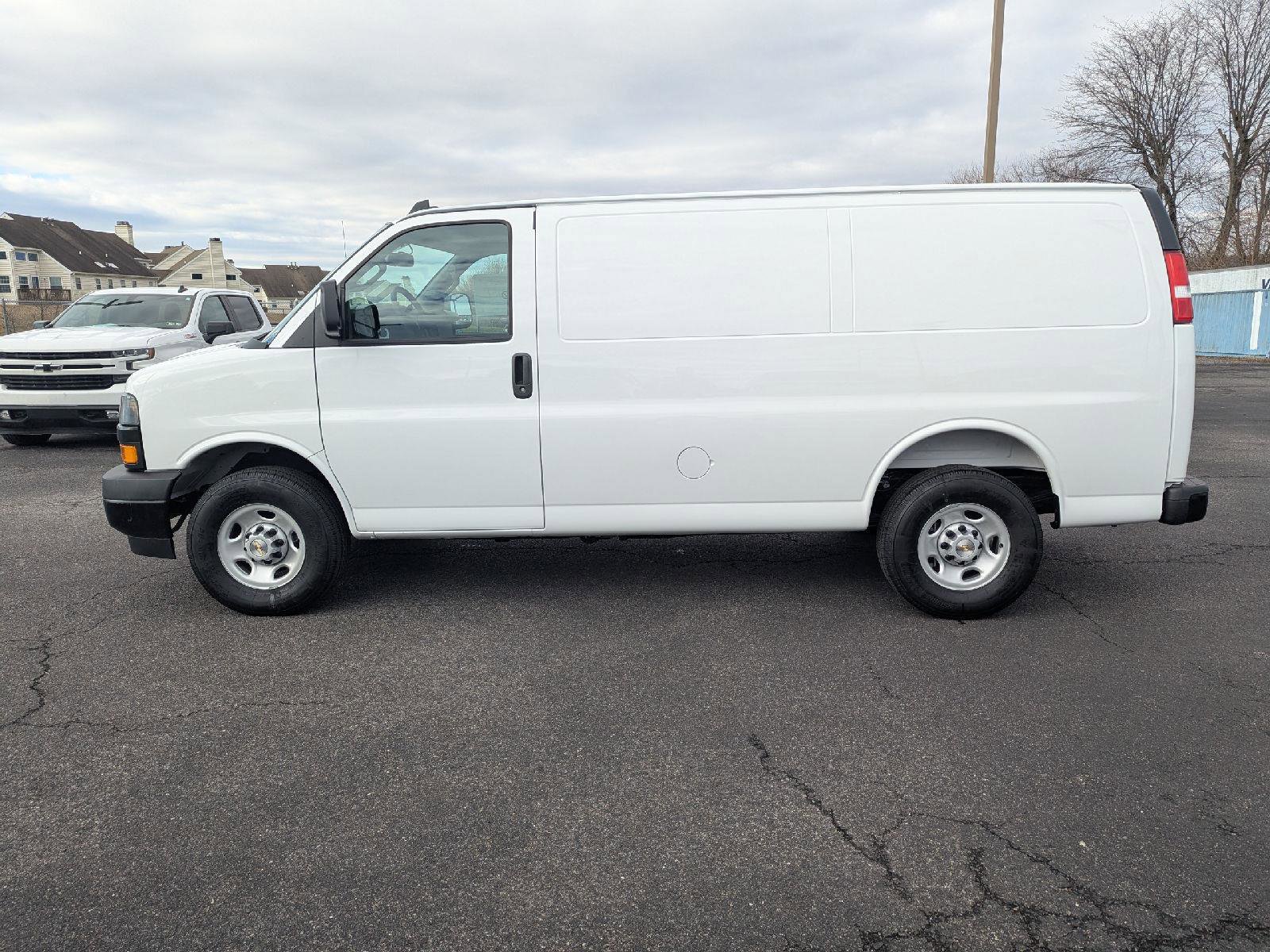 New 2025 Chevrolet Express 2500 w/ Driver Convenience Package image 7