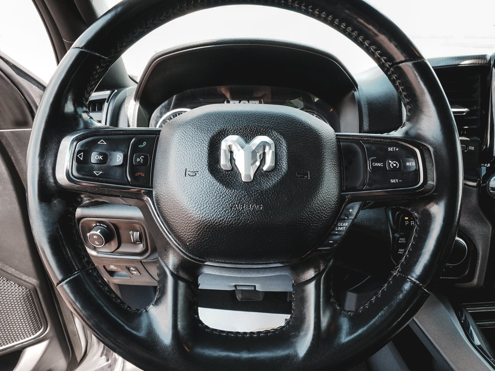 Used 2024 RAM 1500 Big Horn AWD/4WD image 16