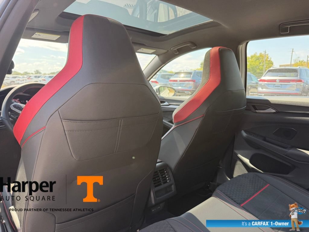 Used 2025 Volkswagen GTI SE FWD image 11