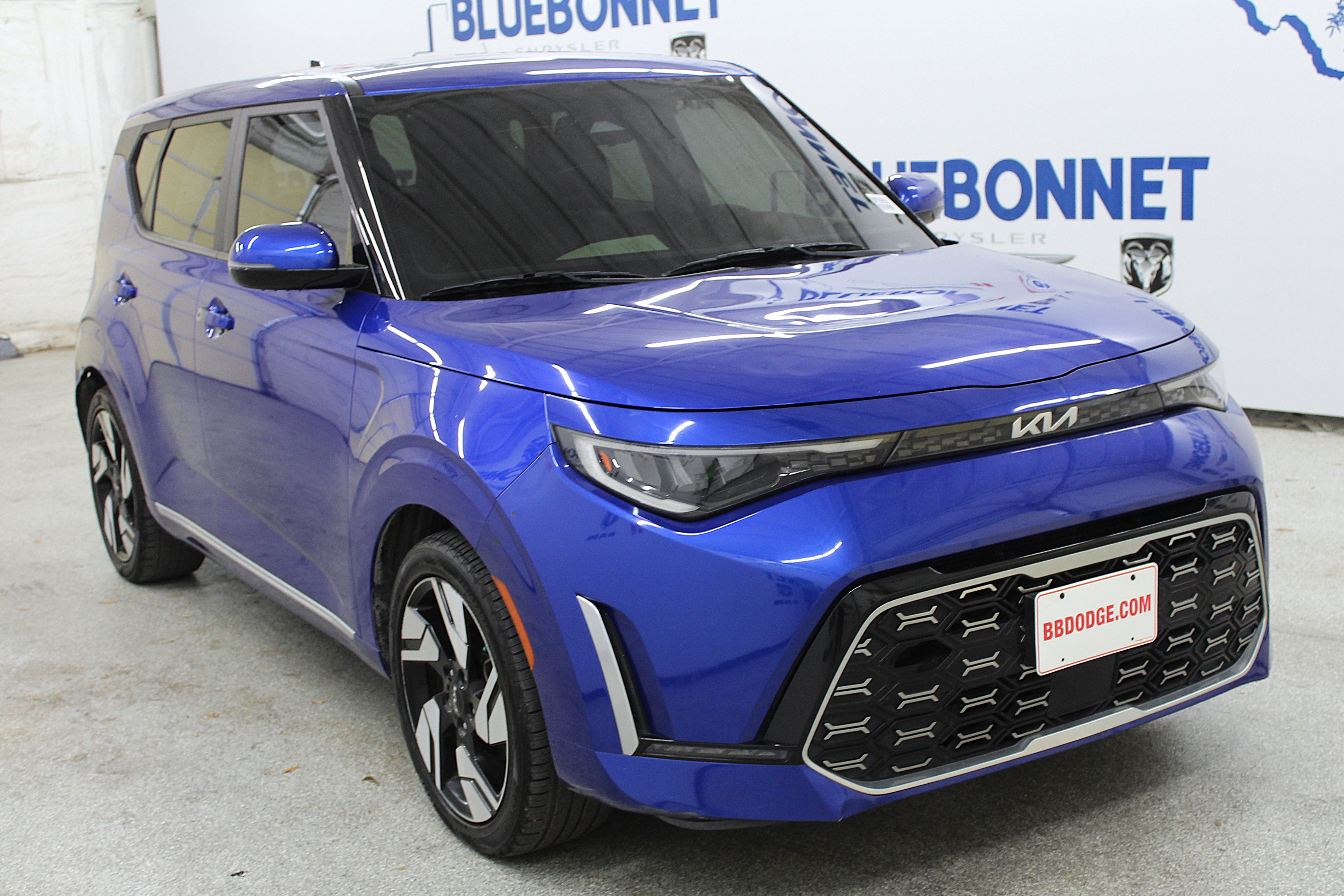 Used 2023 Kia Soul GT-Line w/ GT-Line Technology Package image 4