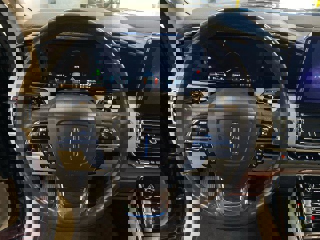 Used 2019 Lincoln Navigator Reserve image 18