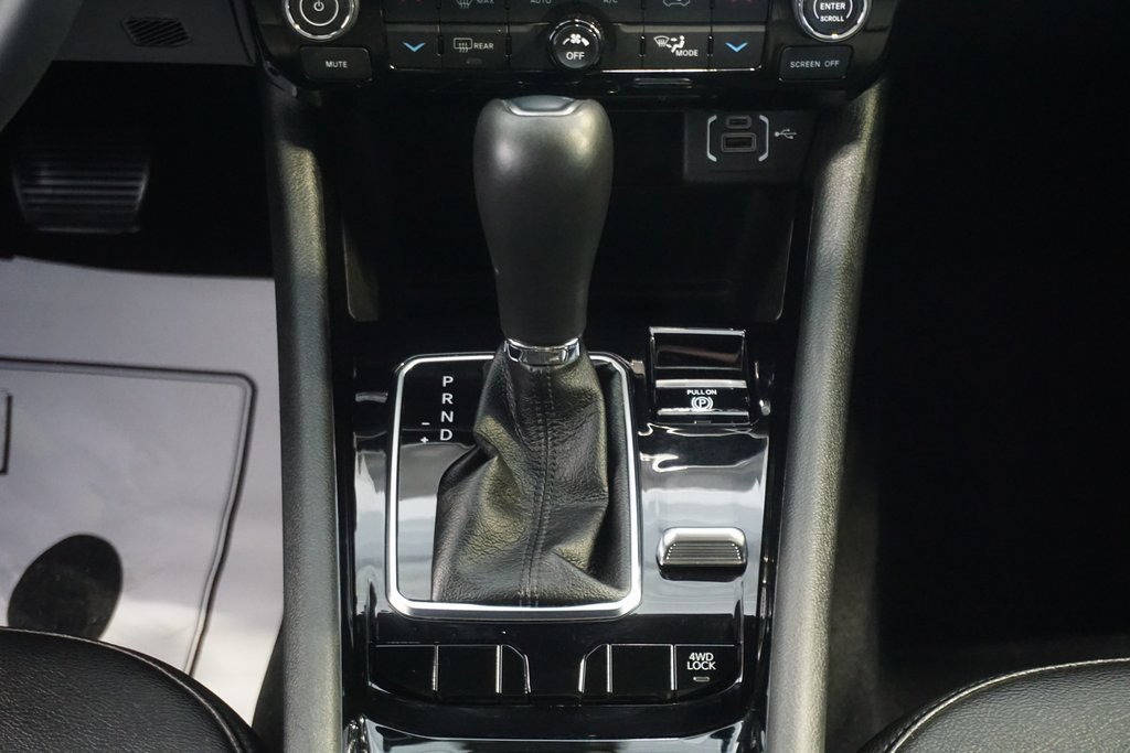 Used 2024 Jeep Compass Limited image 30