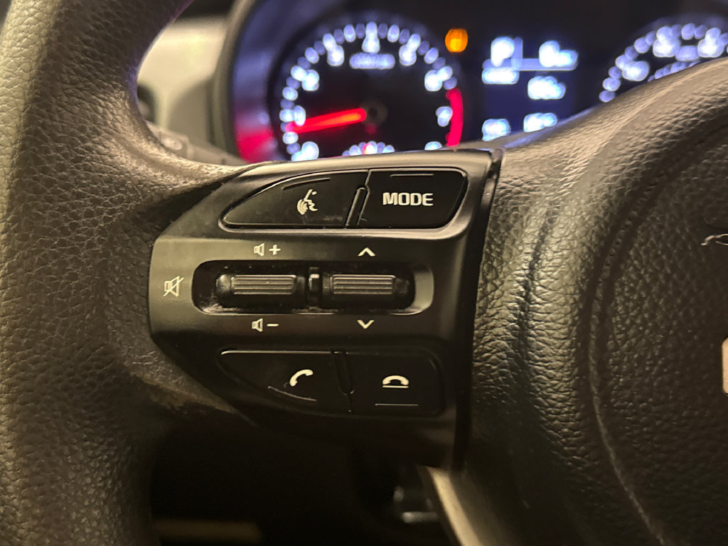 Used 2023 Kia Rio LX FWD image 29