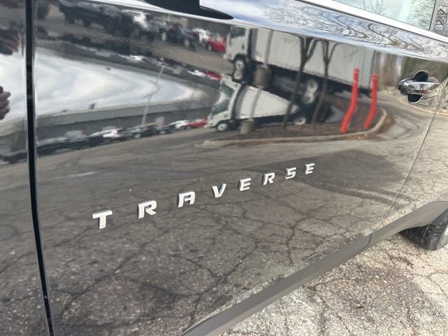 Used 2021 Chevrolet Traverse LT image 11