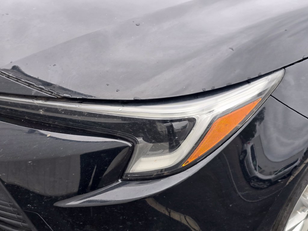 Used 2024 Toyota Corolla LE w/ LE Convenience Package FWD image 18