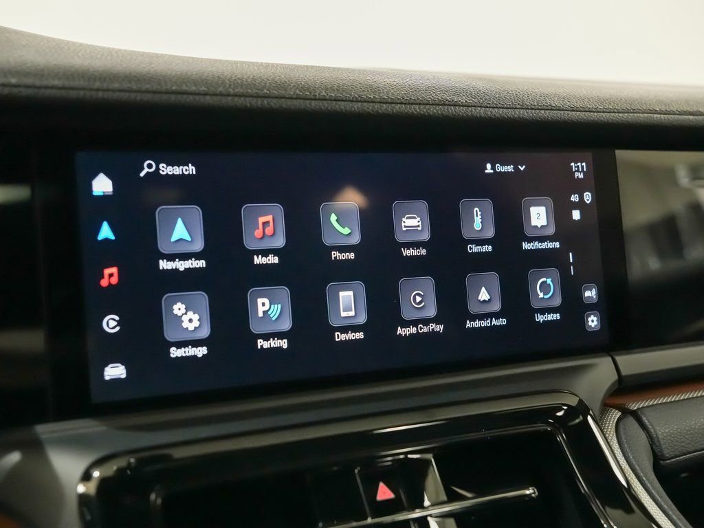 Used 2025 Porsche Panamera 4 image 27