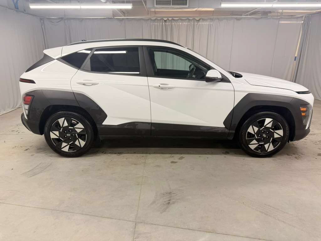 Used 2024 Hyundai Kona SEL FWD image 13
