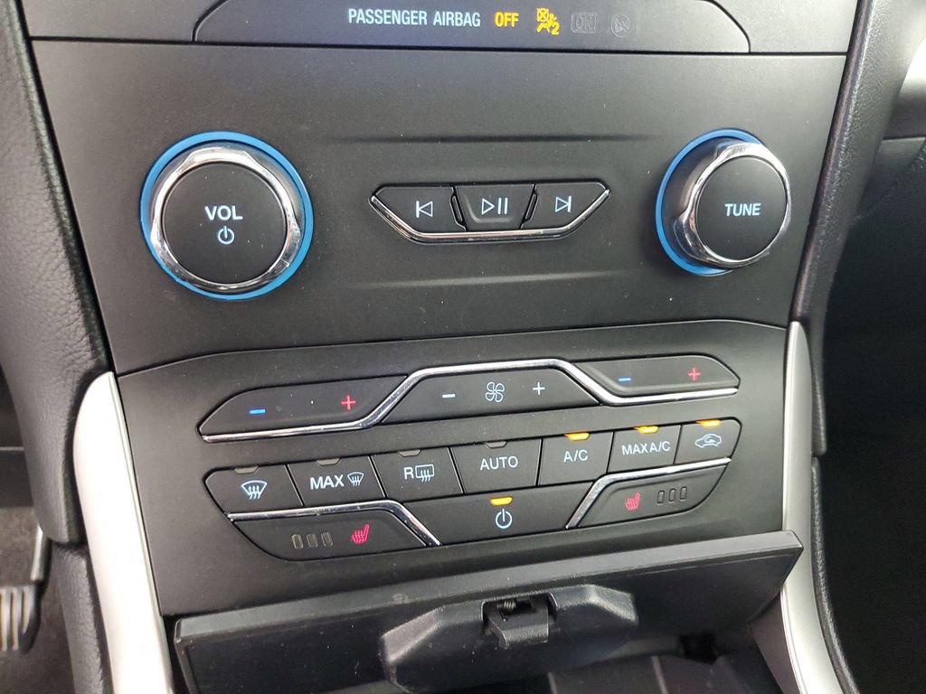 Used 2019 Ford Edge SEL w/ Equipment Group 201A FWD image 19