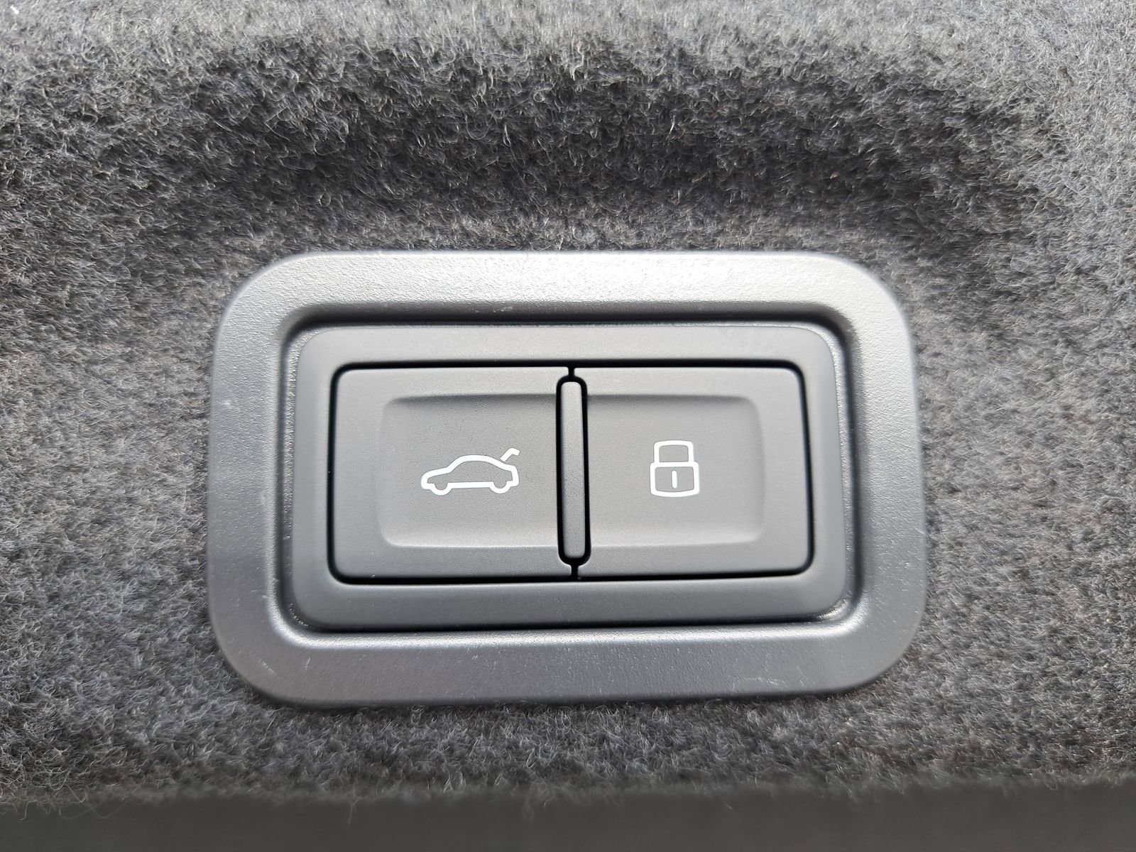 New 2026 Audi A6 Premium Plus image 13