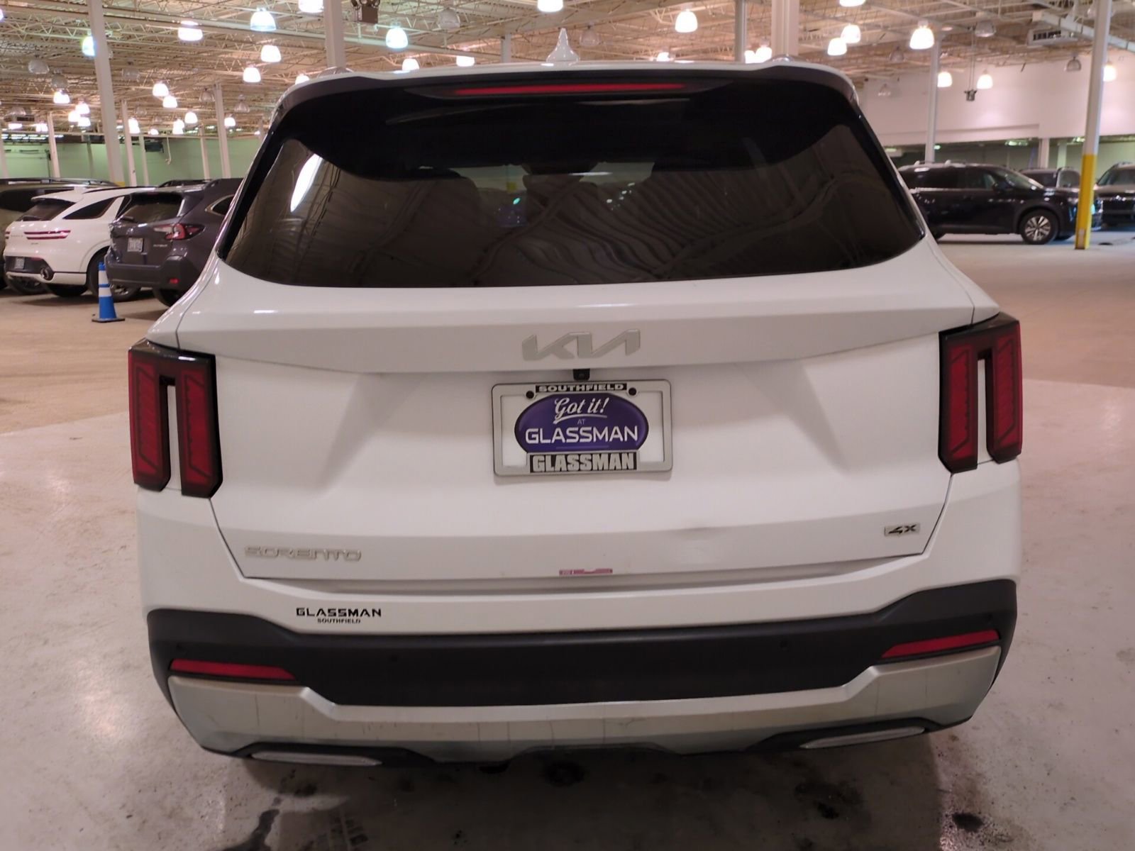 Certified 2025 Kia Sorento S image 5