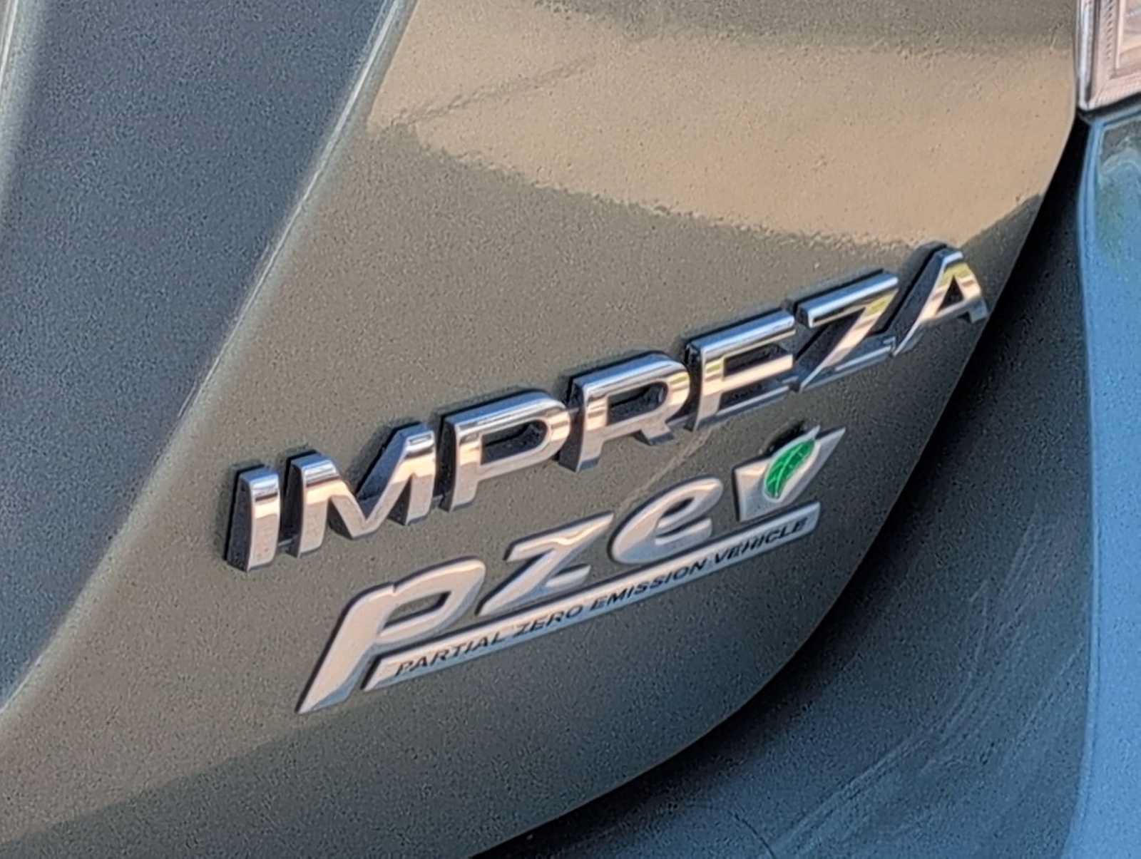 Used 2015 Subaru Impreza 2.0i Premium AWD/4WD image 13