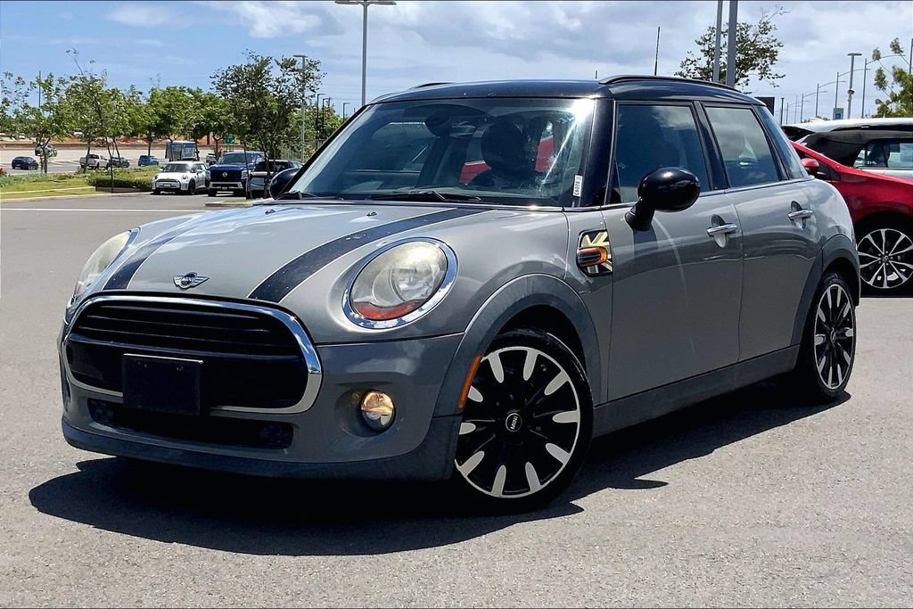 Used 2016 MINI Cooper 4-Door Hardtop FWD image 2