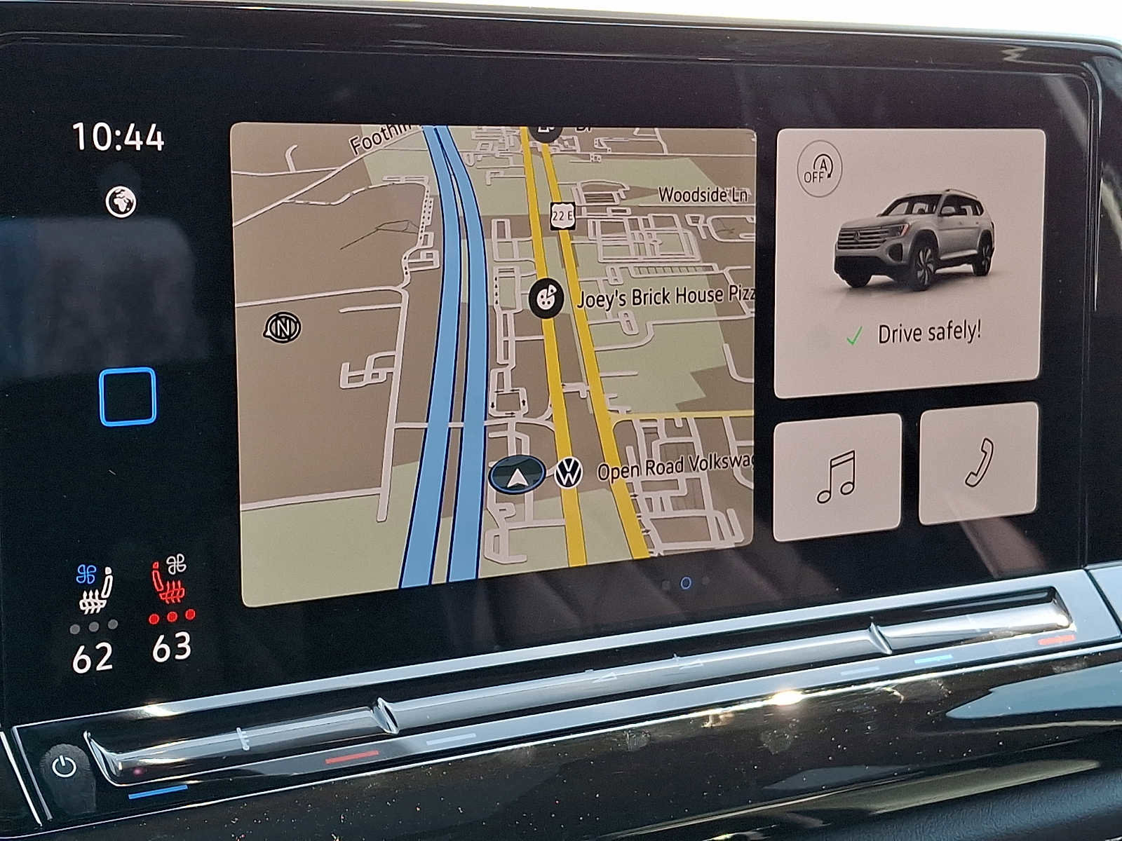 Used 2025 Volkswagen Atlas SEL Premium R-Line image 15