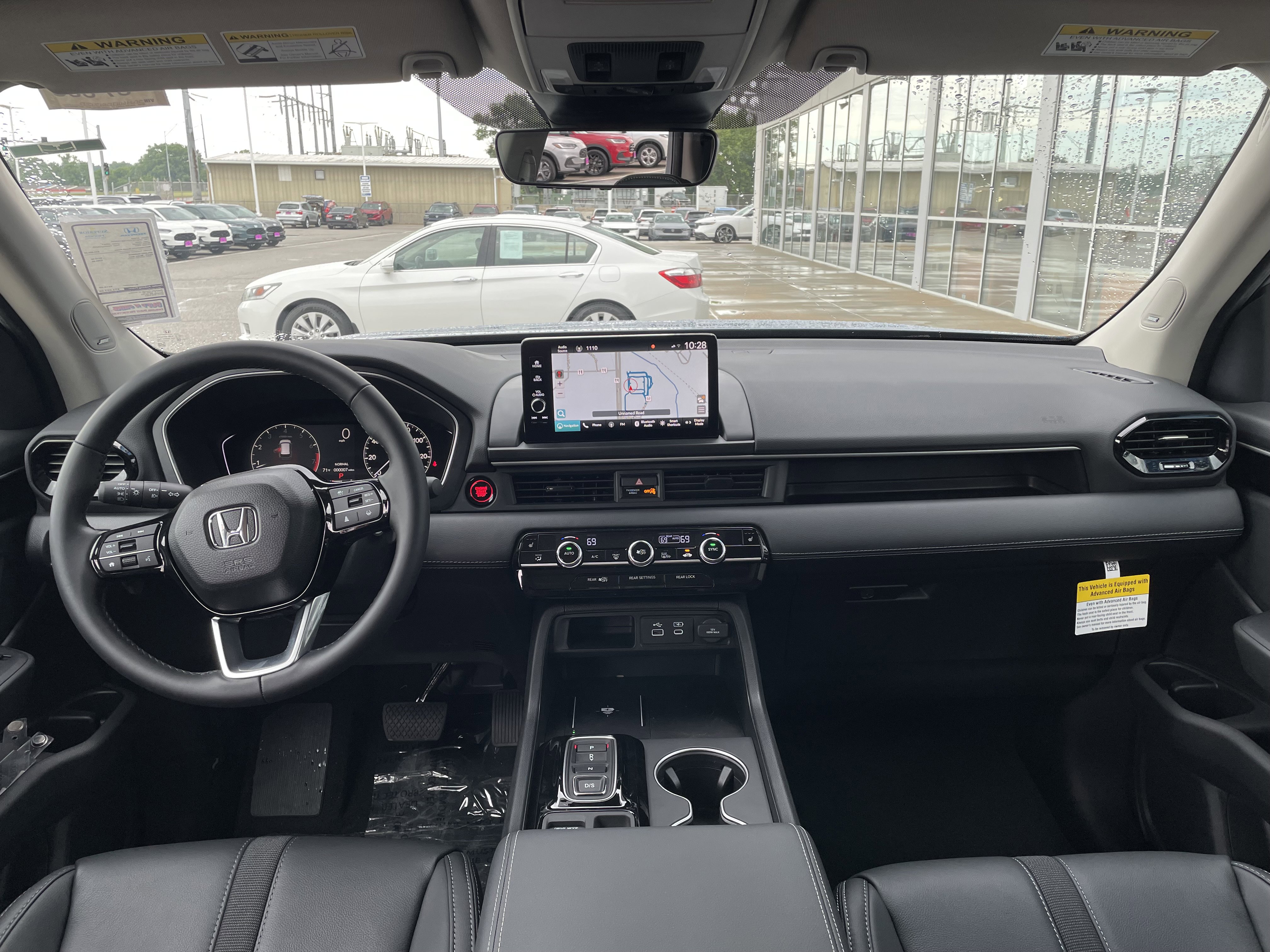 New 2025 Honda Pilot Touring image 9