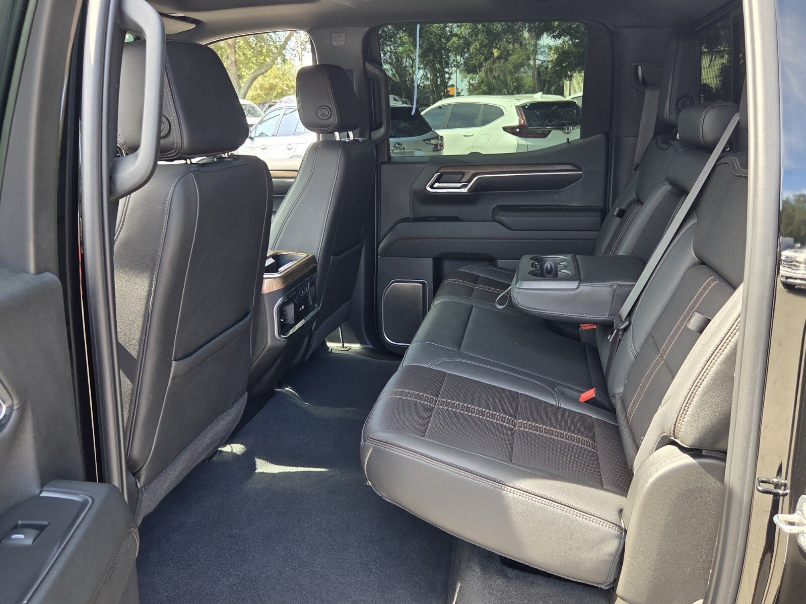 Certified 2024 Chevrolet Silverado 1500 High Country w/ High Country Premium Package AWD/4WD image 13