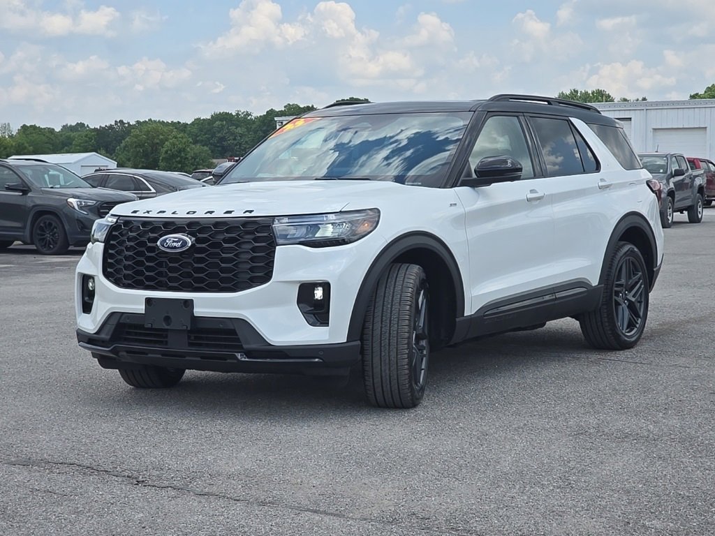 New 2025 Ford Explorer ST-Line w/ Premium Package image 3