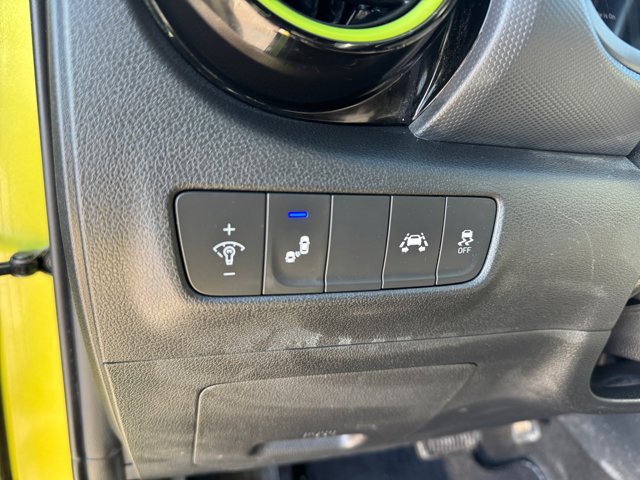 Used 2020 Hyundai Kona Limited image 22