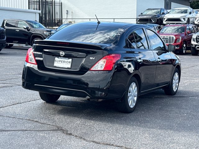 Used 2019 Nissan Versa SV FWD image 3