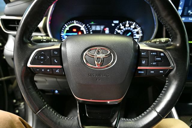 Used 2021 Toyota Highlander Limited AWD/4WD image 42