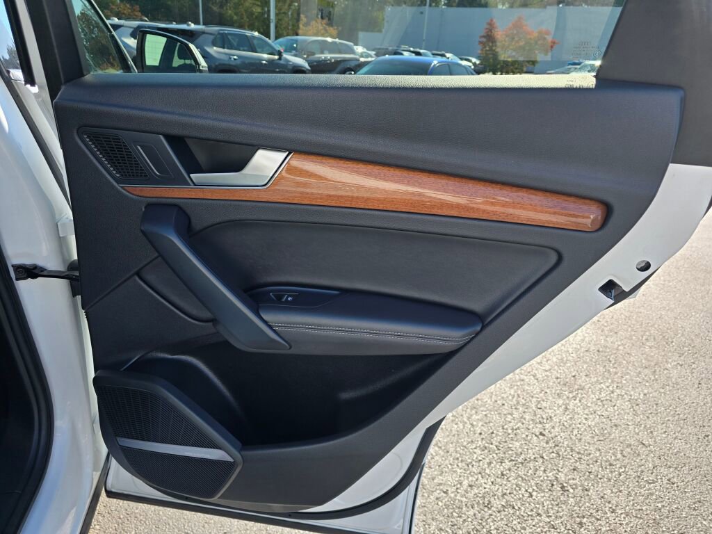 Used 2023 Audi Q5 2.0T Premium Plus image 42