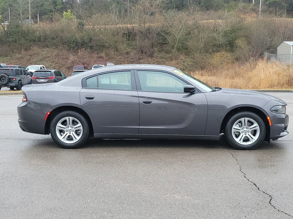 Used 2023 Dodge Charger SXT RWD image 2