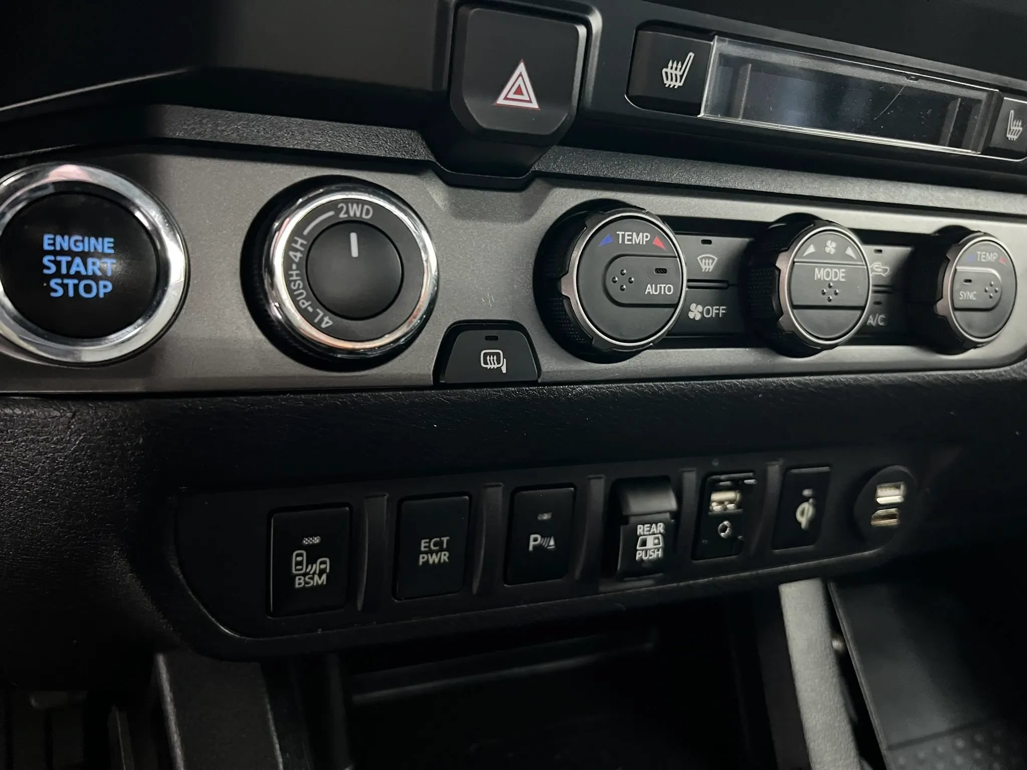 Used 2019 Toyota Tacoma TRD Off-Road AWD/4WD image 14