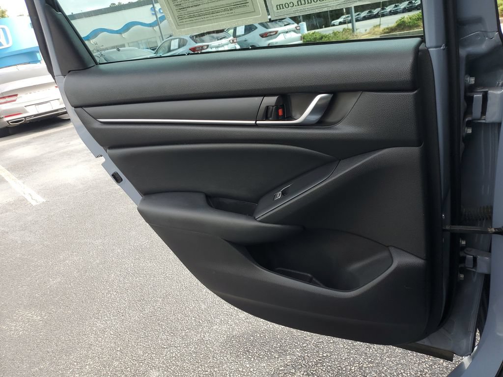 Used 2022 Honda Accord Sport image 15