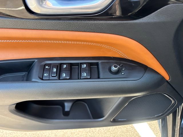 Used 2024 Jeep Compass Limited w/ Elite Group AWD/4WD image 14