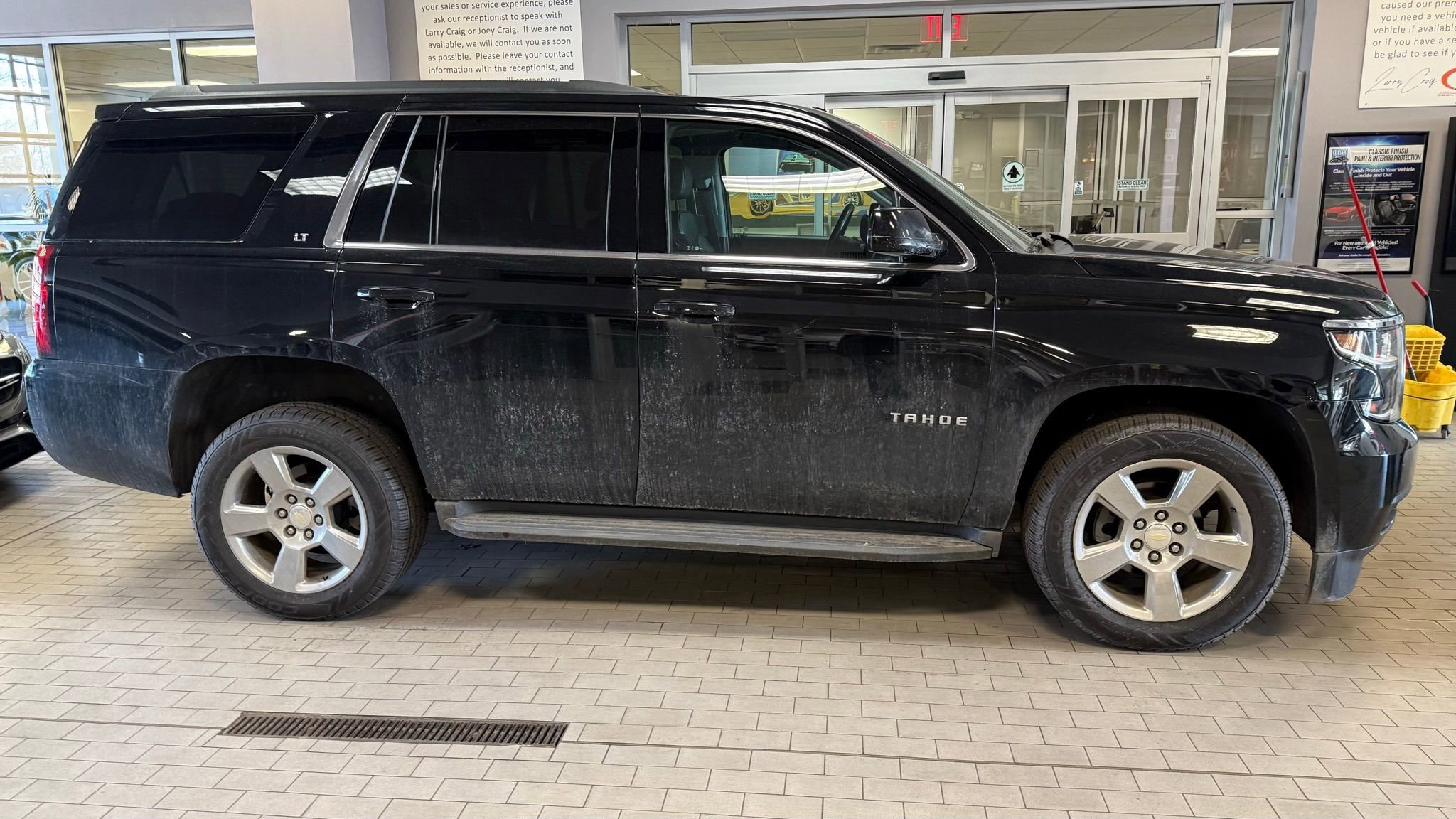 Used 2016 Chevrolet Tahoe LT image 2