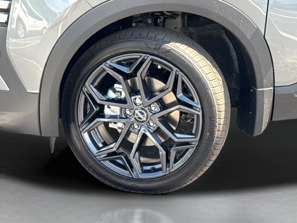 New 2026 Nissan Kicks SR w/ SR Premium Package FWD image 42
