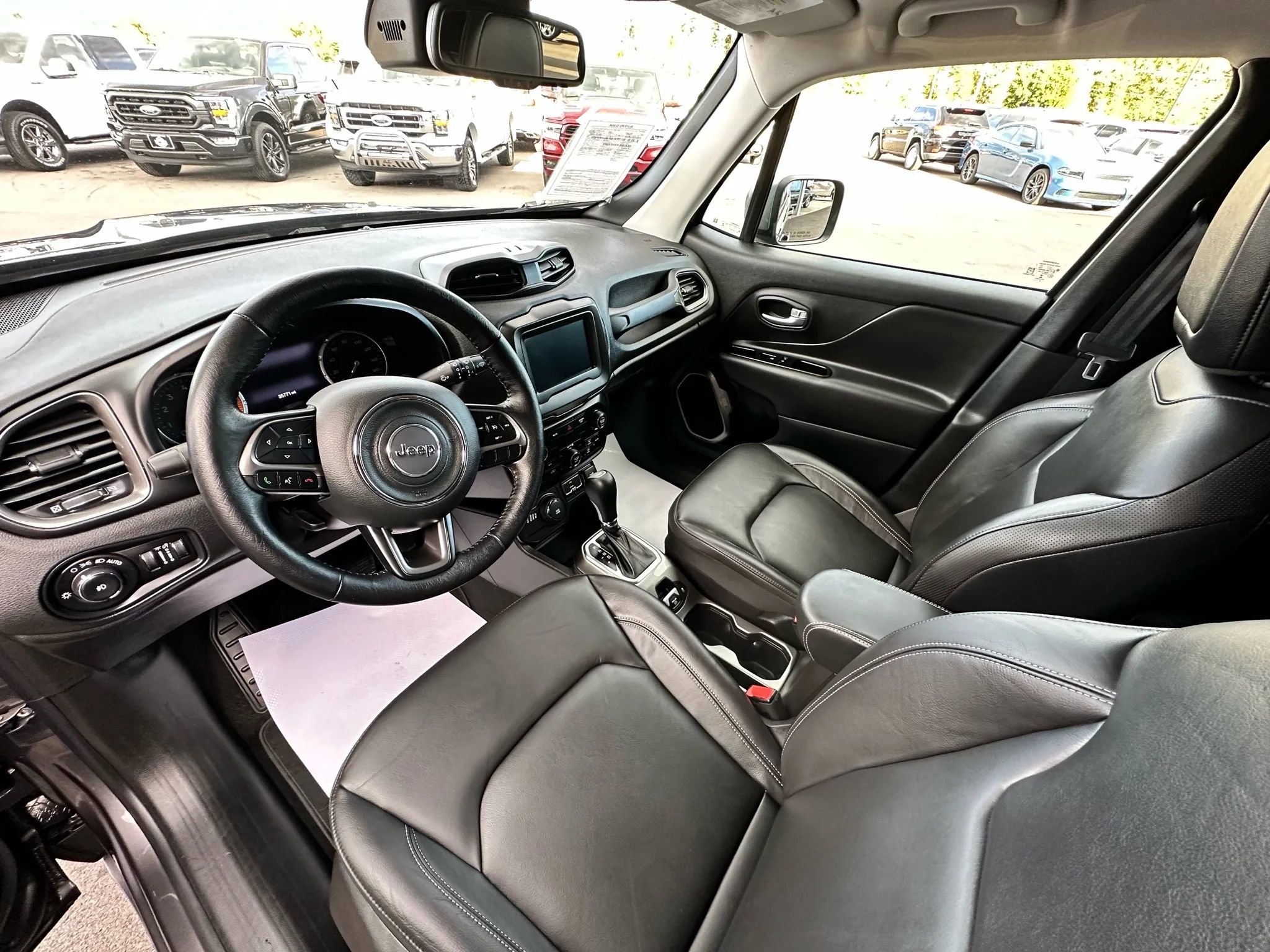 Used 2020 Jeep Renegade Limited image 6