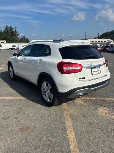 Used 2019 Mercedes-Benz GLA 250 4MATIC w/ Premium Package image 3