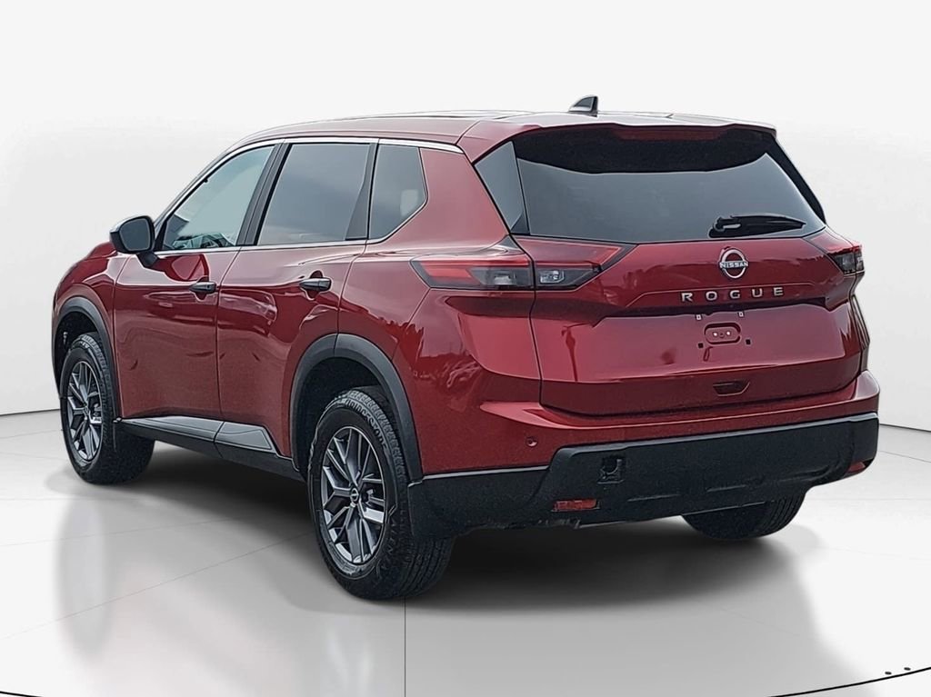 Used 2025 Nissan Rogue S image 7