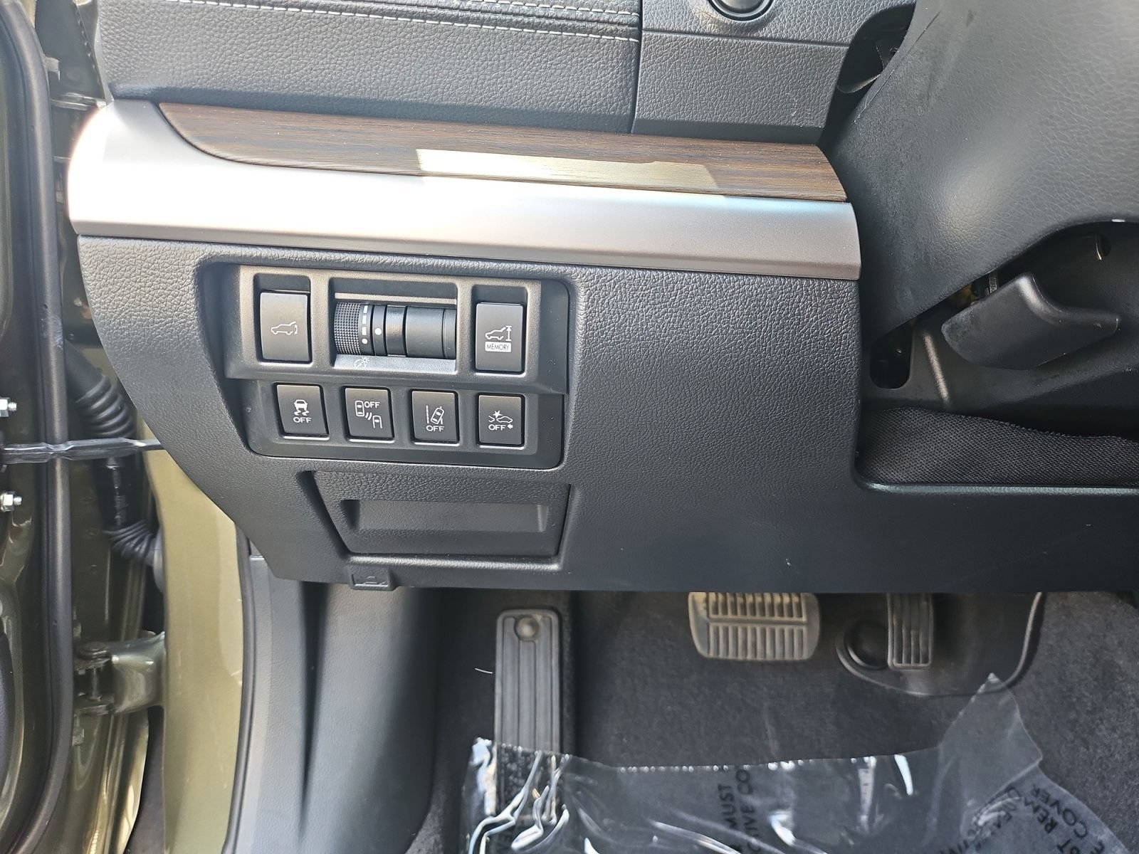 Used 2019 Subaru Outback 3.6R Touring AWD/4WD image 23