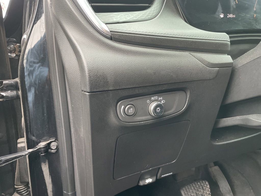 Used 2024 Buick Encore GX Sport Touring image 12