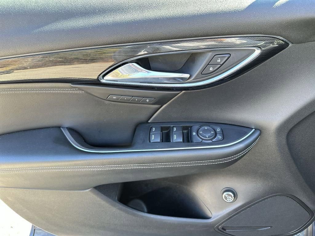 Used 2023 Buick Envision Essence image 16