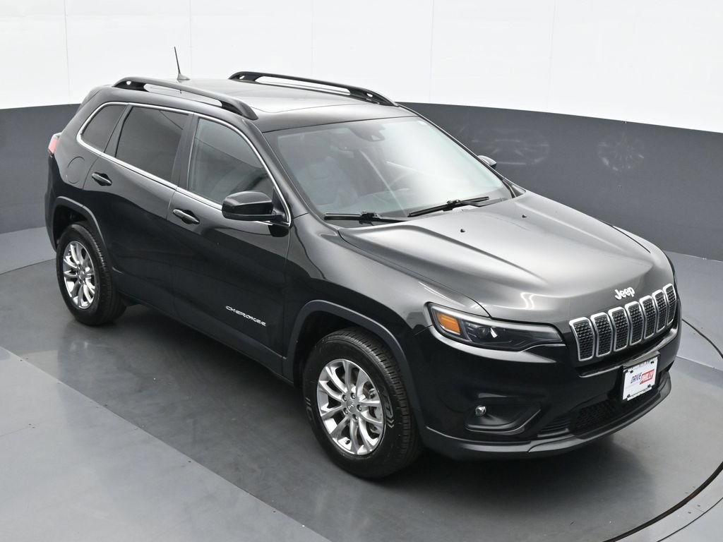 Used 2022 Jeep Cherokee Latitude Lux w/ Sun & Sound Group AWD/4WD image 24